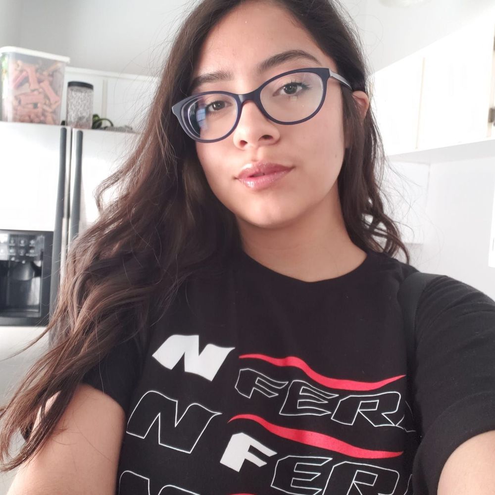 Meet your Posher, Caroline